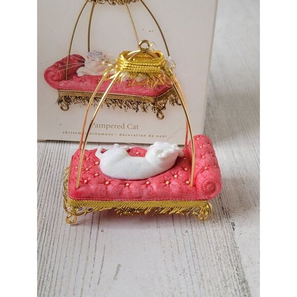 Hallmark pampered cat 2007 Keepsake Ornament Xmas pet - Picture 5 of 7